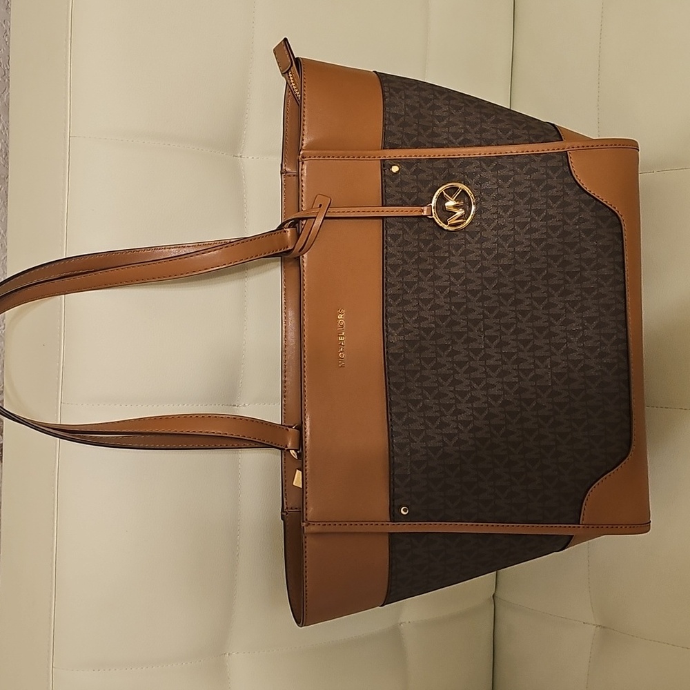 Michael Kors Harrison Large Tote